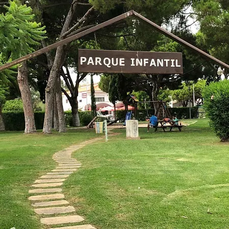 Aldeia Acoteias Feriehus *